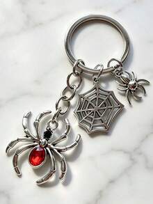 1pcRetro Dark Style Spider Keychain - Gothic Punk Beaded Spider Pendant Metal Keyring Gift - Halloween Gift - Multicolor - View 5