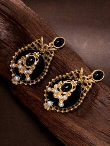 1 Pair Vintage Palace Style Hollow Gold Frame Earrings, 2 Styles Available, Black Agate Inlaid With Pearl Accents, Lightweight Luxury Retro Pendant Earrings, European And American Evening Party Daily High-End Women's Accessories - Multicolor - View 11