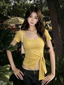 1件女款方領黃色短袖T恤，腰部綁帶設計，修身顯瘦，性感短版上衣，適合夏季 - 黃色 - 查看 4