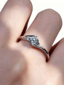 ConiiW Sepasang cincin perak sterling 925 berkualitas tinggi dengan moissanite 0,5 karat, cocok untuk kencan sehari-hari, acara formal, dan pertunangan. - Perak - View 4