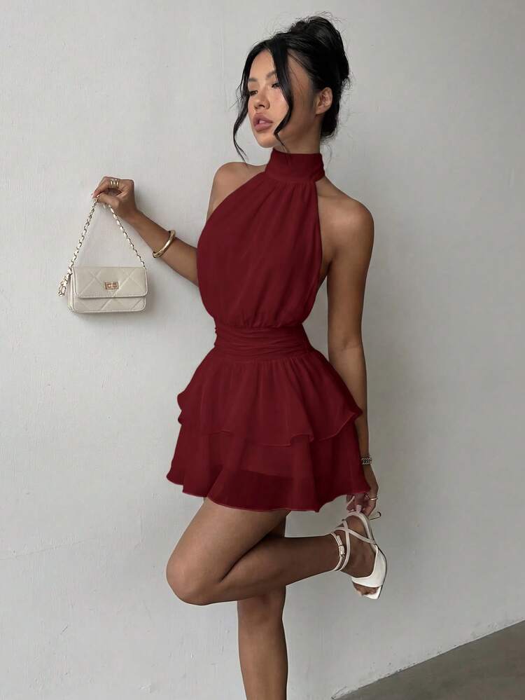 Elegante vestido mini de moda con cuello halter, espalda descubierta y volantes en capas para boda - Burdeos - Añade 2