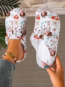 pueenb Zuecos de moda para mujer con estampado de dibujos animados, zapatos de trabajo estilo madera para todas las estaciones, zapatos planos ligeros perforados, suela blanda y cómoda, hebilla ajustable, punta cerrada, adecuados para playa, jardín y uso en otoño - Multicolor - Ver 2