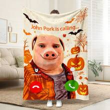 「John Pork Is Calling」法蘭絨毛毯－可愛豬圖案萬聖節毛毯 - 白色 - 查看 4
