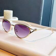 1 pieza Gafas de ojo de gato vintage con marco ovalado de metal, lentes de color té degradado premium, accesorio de estilo minimalista de lujo, adecuado para el uso diario, vacaciones en la playa, fotografía de calle y regalo para amigos, combina perfectamente con atuendos elegantes y sofisticados del día a día - Multicolor - Ver 4