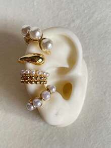 4PCS French Vintage Style Metal Faux Pearl Mixed Ear Clips, No Piercing Adjustable Ear Clips, Multi-Layer Stackable Ear Cartilage Clips, Versatile Personalized Ear Cuff For Daily Wear - Gold - View 2