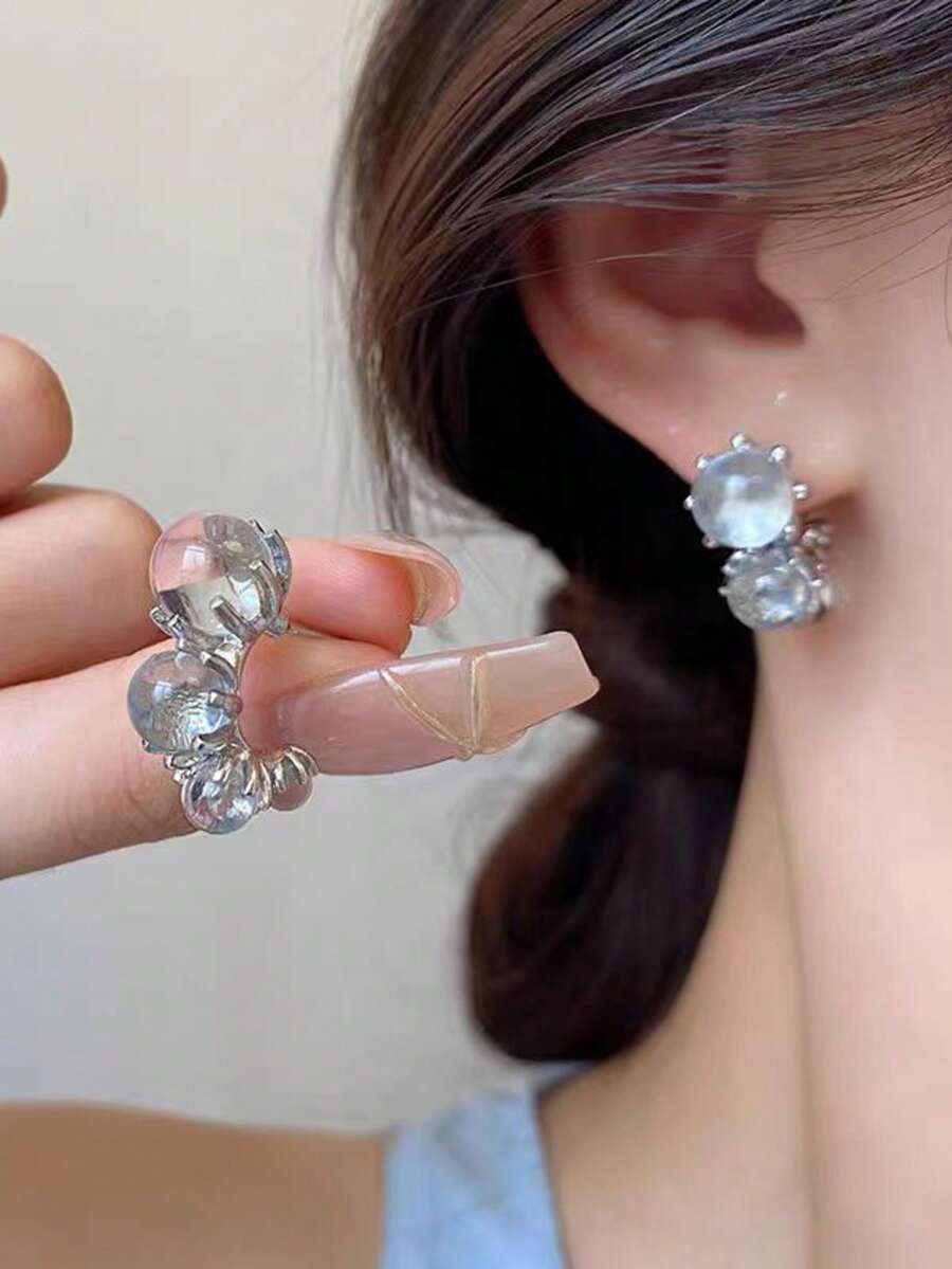 1 Pair Of Niche Minimalist Ice Transparent Bead Earrings Suitable For Women's Daily Commuting - Clear - View 1