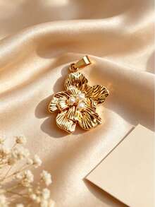 Multi-Style Ins Pastoral Vacation Blogger Same-Style Stainless Steel Flower Shell DIY Pendant, Detachable Layered Petal Scallop, Graduation Souvenir, Outdoor Floral Music Festival, Pool Leisure, Coastal Photography, Short Trip Shooting - Multicolor - View 11