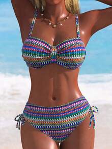Conjunto de Bikini Estampado Bohemio de Moda | Top con Aros y Volantes con Detalle de Lazo + Bragas de Cintura Alta Ajustables | Patrón Geométrico Multicolor | Vacaciones en la Playa - Multicolor - Ver 1