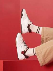 XTEP New Anti-Slip Wear-Resistant Retro Low-Top Comfortable Lightweight Sports Casual Men's Skate Shoes - White-grey/Brown - View 2