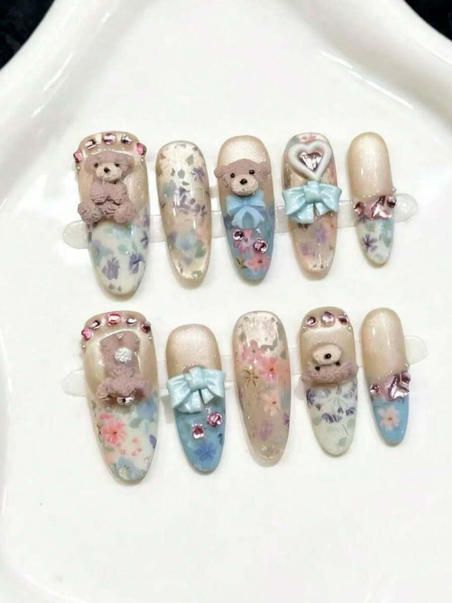 10片長橢圓形手工穿戴甲，適合派對與日常佩戴，藍色指甲，淺藍色花卉3D小熊手工穿戴甲，夏季新品，易佩戴，適合女孩與女性的節日派對與日常佩戴