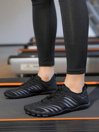 Zapatos de agua de secado rápido para mujer, suela blanda antideslizante para playa, natación, snorkel, arroyo, trekking, estilo de pareja para fitness al aire libre y yoga, malla transpirable de verano, sensación de descalzo con cinco dedos, para correr, senderismo y trekking al aire libre