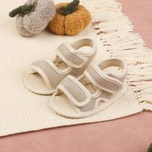 1 Pair Unisex Mesh Design Versatile Breathable Flat Cute Sandals Suitable For Summer - Apricot - View 6