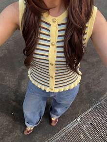 Women's Spring/Summer New Patchwork Ruffled Trim Metal Button Short Knit Vest, Striped Front Button Ribbed Embroidery Casual Beach Holiday Vest, Multi-Color Ruffled Trim Knit Vest, Summer Vest, Women's Knit Vest - Multicolor - View 2