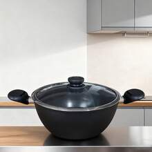 Olla de Guiso Antiadherente con Tapa (24-28 cm) | Olla Compatible con Todas las Estufas | Olla de Aluminio Resistente con Asas Dobles | Utensilio de Cocina Multiusos - Ver 1