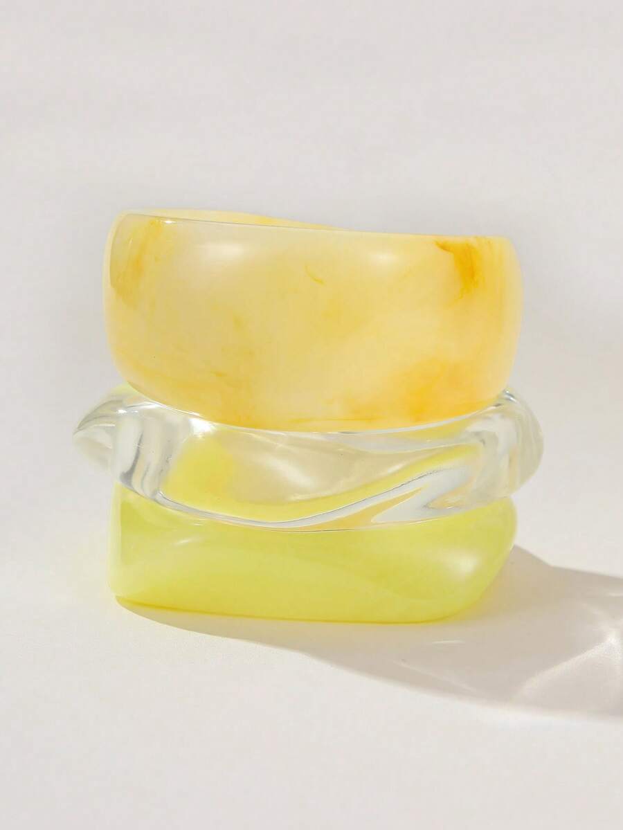 Nocturel Set 3 Gelang Akrilik Warna Kuning, Kombinasi Gelang Minimalis Elegan, Cocok Dipakai Sendiri atau Ditumpuk - Kuning - View 1