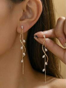 2pcs/Set Women's Zirconia Elegant Long Leaf Tassel Earrings, Ins Style Twisted Long Pendant Earrings, Suitable For Daily Wear - Gold - View 4