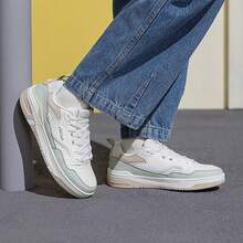 XTEP New Women's Versatile Lightweight Breathable Outdoor Casual Sneakers - White Green - View 3