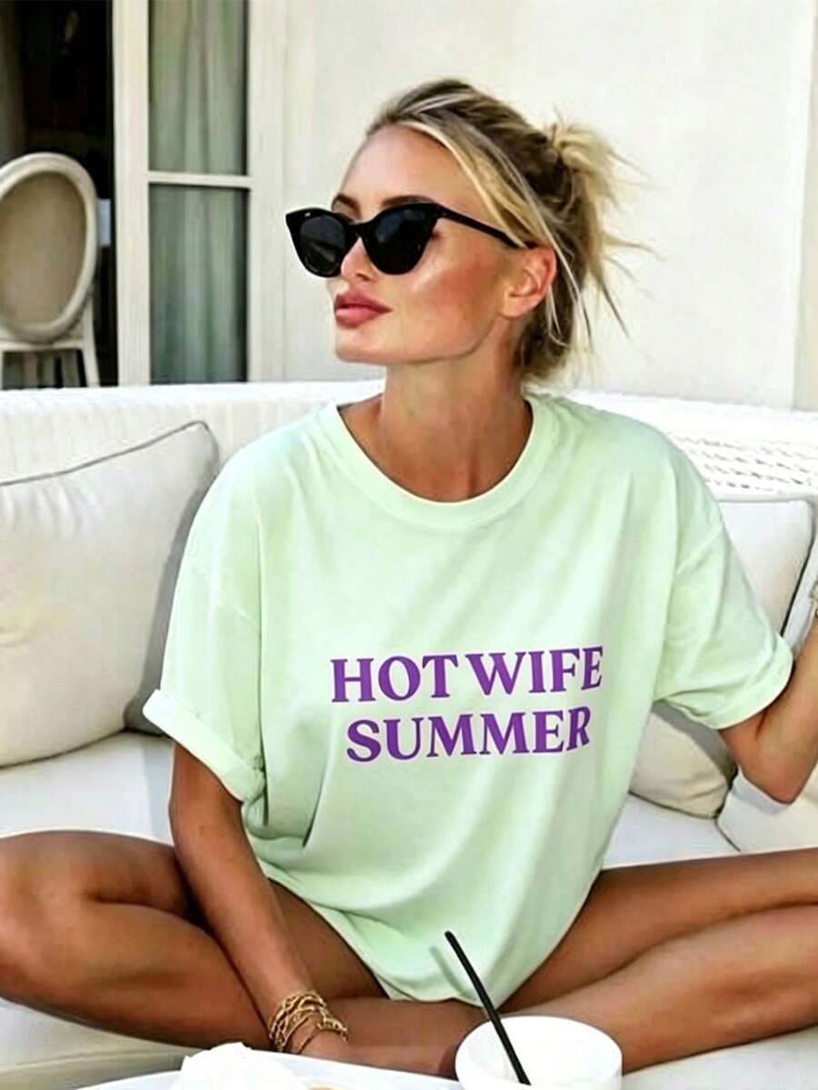 100% Cotton Hot Wife Summer TShirt - Funny Newlywed Shirt | Bachelorette Party Tee | Honeymoon Top | Bride Era2026-Cropped Graphic Tees Women - 薄荷綠 - 查看 1