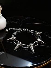 1pc New Fashion Alloy Jewelry Vintage Exaggerated Pointed Rivet Steering Wheel Chain Punk Bullet Chain Personalized Car Decoration - Studded Steering Wheel Chain - View 3