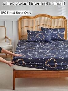 1pc Heart & Star Print Single Fitted Sheet, Minimalist Starry Sky Pattern Polyester Mattress Protector, Soft & Breathable, Machine Washable, Deep Pocket, Suitable For All Seasons - Multicolor - View 1