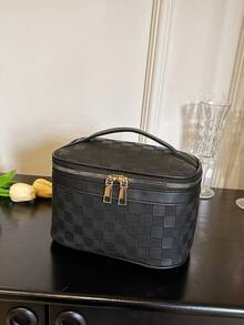 1pc Black PU Minimalist Casual Daily Toiletry Bag, Portable Makeup Bag, High-End Fashion Women's Bag For Work, Commute, Touch-Up, Toiletry Storage,Makeup Organizer,Room Decor - Black - View 4