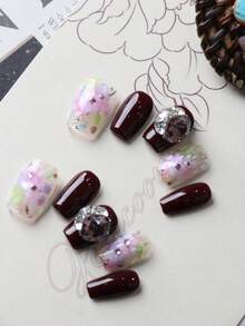 10 Peças Unhas Postiças Crimson com Flores Coloridas e Diamantes Brilhantes Feitas à Mão, Unhas Postiças Falsas, Unhas de Verão, Unhas Falsas Curtas para Escritório e Uso Diário, Kit de Unhas Artificiais Inclui 1 Folha de Abas Adesivas e 1 Lixa Mini - Multicolorido - Visão 2