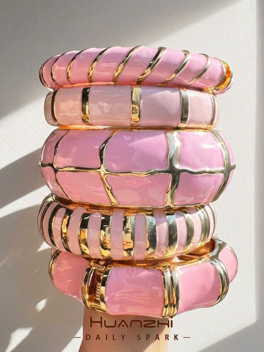 1pc Luxury Vintage Zinc Alloy Enamel Drip Oil Line Bracelet, Pink Fashion Jewelry For Women, Suitable For Music Festivals And Daily Luxury Accessories, Great Gift Choice - Multicolor - View 1