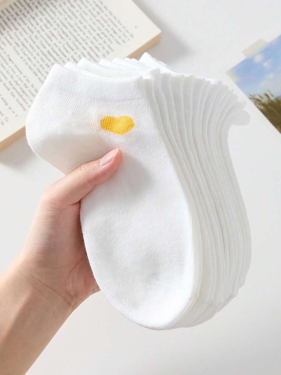5 Pairs Women's White Short Socks, Heart-Shaped Breathable Mid-Calf Socks, Comfortable And Versatile, Suitable For All Seasons - White - View 1