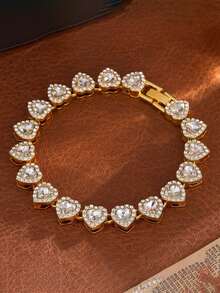 Conjunto de Pulseiras Femininas de Luxo 1/3 com Coração Cravejado Banhado a Ouro 18K em Aço Inoxidável, com Pulseira de Corrente Cubana Decorada com Contas de Vidro em Formato de Coração de Liga, Conjunto de Joias Femininas da Moda, Conjunto de Joias Femininas, Adequado para Uso Diário, Verão, Férias, Também um Ótimo Presente para Mulheres - Dourado - Visão 7