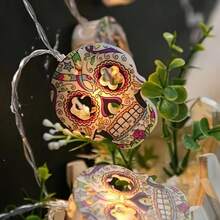 1pc 10 LED Skull String Lights With Vibrant Floral Pattern - Battery Powered (Batteries Not Included), Suitable For Halloween, Day Of The Dead, Haunted House And Home Decor - Plastic Material, Switch Control, No Plug Required, Halloween Decoration - Multicolor - View 2