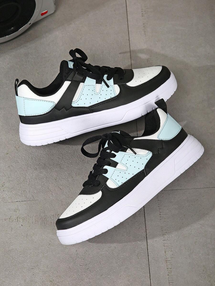 Chaussures de sport décontractées pour femmes, chaussures basses respirantes de couleur polyvalente, chaussures de skateboard, cadeau d'anniversaire, cadeau de vacances, tige confortable légère à lacets bout rond - Lune blanche et noire - Voir 1