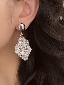 1 Pair Metal Geometric Pleated Drop Earrings, New Minimalist Design, High-End Niche Fashion Earrings For Women, Suitable For Daily Wear And Party - Multicolor - View 5