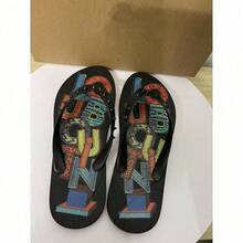 CL Explosion Red Rivet Sole Non-Slip Flat Heel Clip Foot Beach Sandals Outdoor Couples - 蒙特內哥羅 - 查看 2