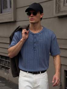 Lookun Men's Knitted Short Sleeve Henley Collar Loose Fit Slimming European Minimalist Style Vertical Ribbed Button Henley Collar Short Sleeve Knitted Top - Blue - View 4