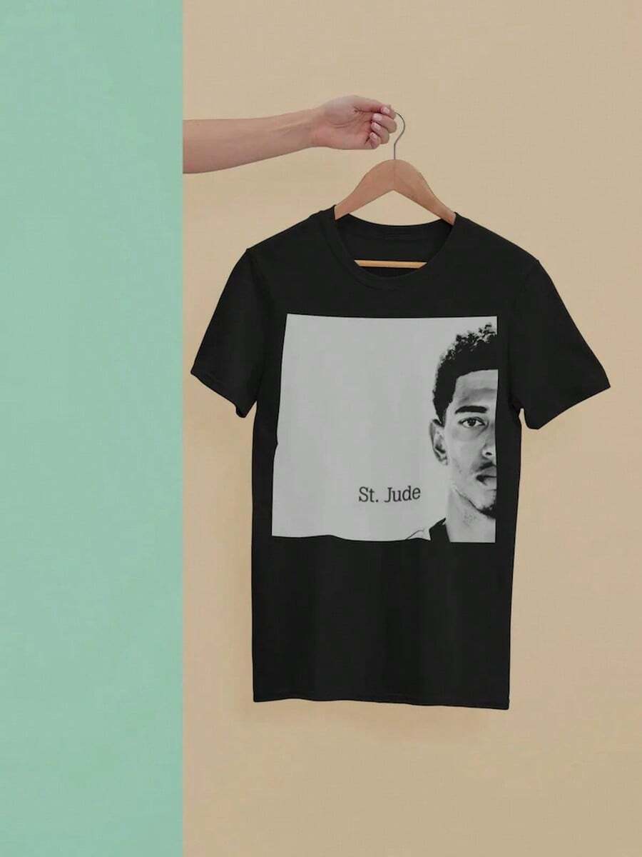 Camiseta St Jude Courteeners: Camiseta con el ícono del fútbol Jude Bellingham - Negro - Ver 1
