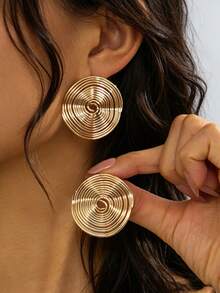 1 Pair Fashionable Personalized Minimalist Metal Line Geometric Round Stud Earrings, Suitable For Daily Wear, Versatile For Commuting - Yellow Gold - View 1