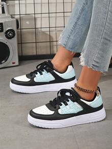 Chaussures de sport décontractées pour femmes, chaussures basses respirantes de couleur polyvalente, chaussures de skateboard, cadeau d'anniversaire, cadeau de vacances, tige confortable légère à lacets bout rond - Lune blanche et noire - Voir 9