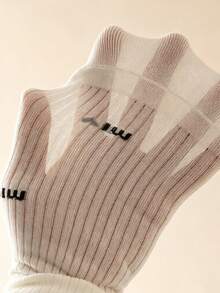 5 paires de chaussettes mi-mollet pour femmes, chaussettes douces et confortables pour étudiantes, style japonais mignon, convient pour le port quotidien - Noir et Blanc - Voir 4
