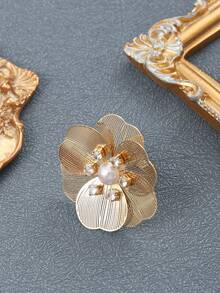 Bridal Wedding Gold Wire Flower Brooch, Hollow Filigree Crystal Floral Lapel Pin For Formal Dress Accessory - Gold - View 3