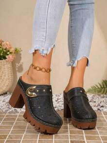 636 Black