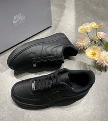 Nike Women Casual Athletic Shoes - 黑色 - 查看 22