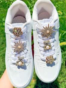 6pcs Gold Rhinestone Bear DIY Shoelace Decoration Five-Petal Flower, Detachable Sun Design Suitable For White Sneakers, Boots, Duxun Shoes, Flat Shoes And More, Holiday Gift - Gold - View 10
