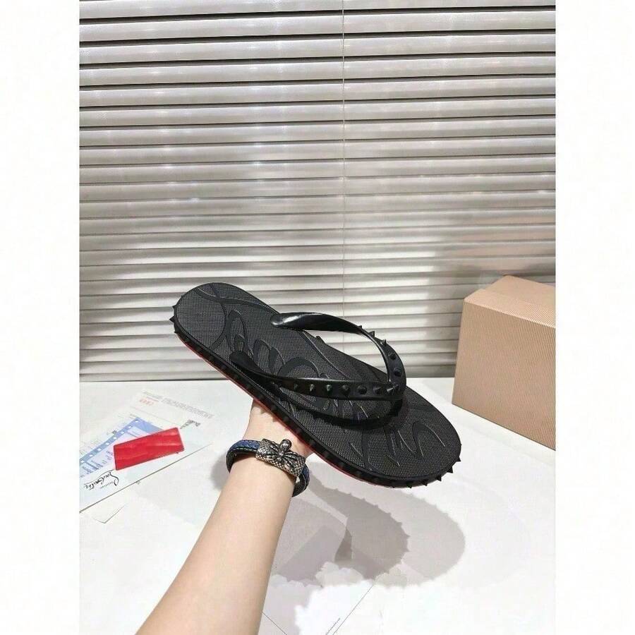CL Explosion Red Rivet Sole Non-Slip Flat Heel Clip Foot Beach Sandals Outdoor Couples - 黑色 - 查看 1