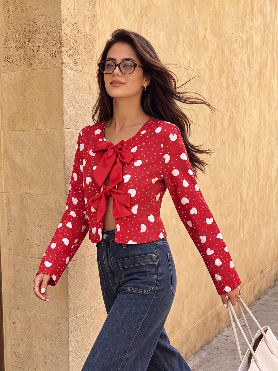 Blusa corta de manga larga con estampado de corazón para mujer, cuello redondo con doble lazo delantero, ajustada - Multicolor - Ver 1