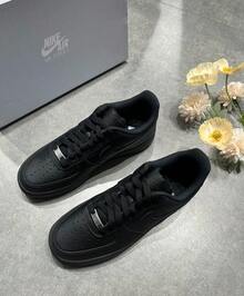 Nike Women Casual Athletic Shoes - 黑色 - 查看 4