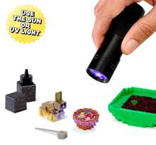 MGA Entertainment MGA's Miniverse Make It Mini Minecraft, Minecraft, Crafting, Mining, Pixel, Tools, Animals, Blind Packaging, DIY, NOT Edible, Collectors, Gifts(Random) - Multicolor - View 5