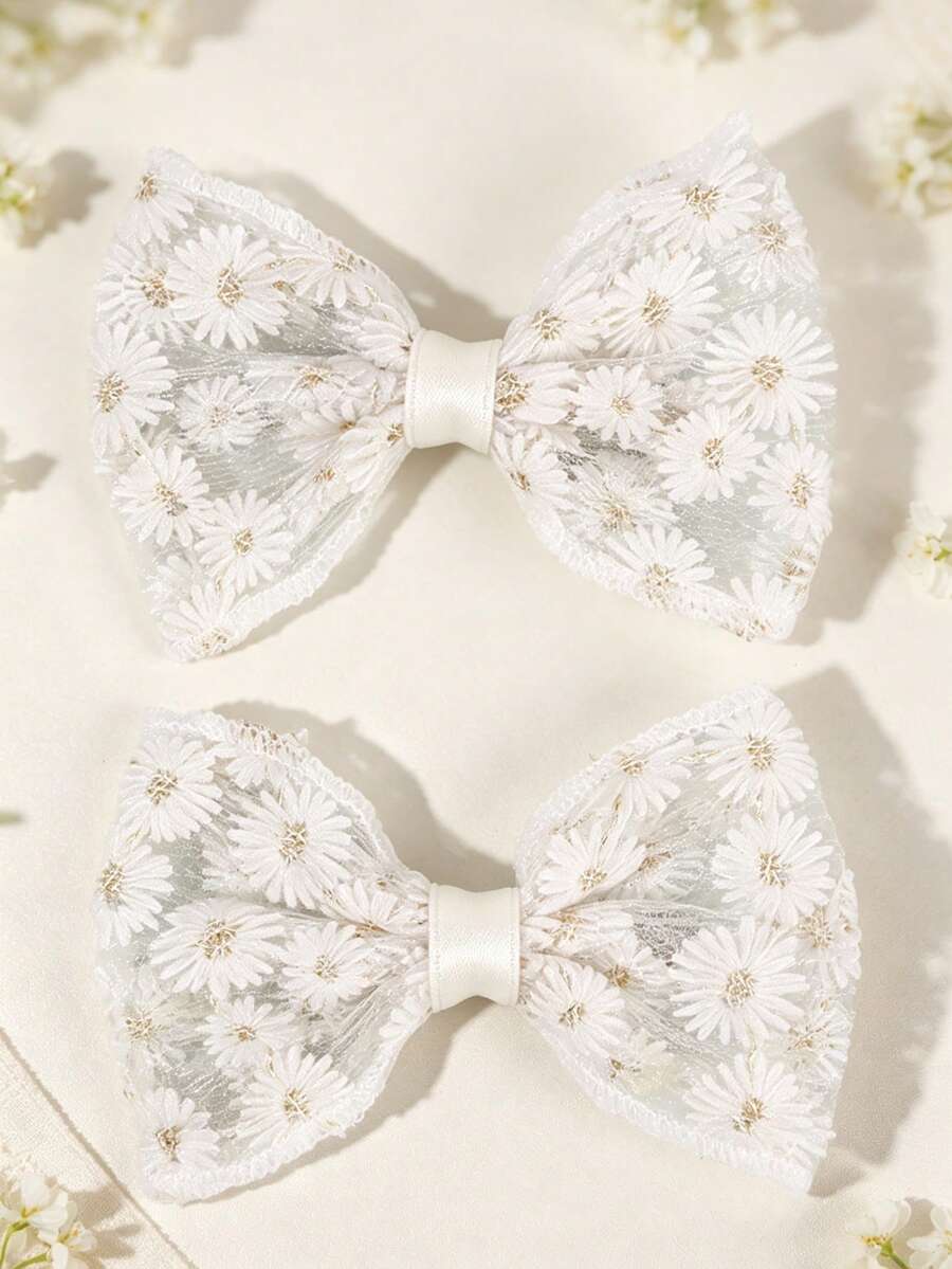 2件組白色蕾絲雛菊刺繡薄紗蝴蝶結髮夾,可愛女孩髮飾,鱷魚夾,禮物,日常髮飾 - 白色 - View 1
