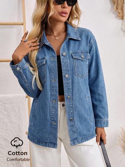 Áo khoác denim xanh nhạt dáng rộng vai trễ cho nữ