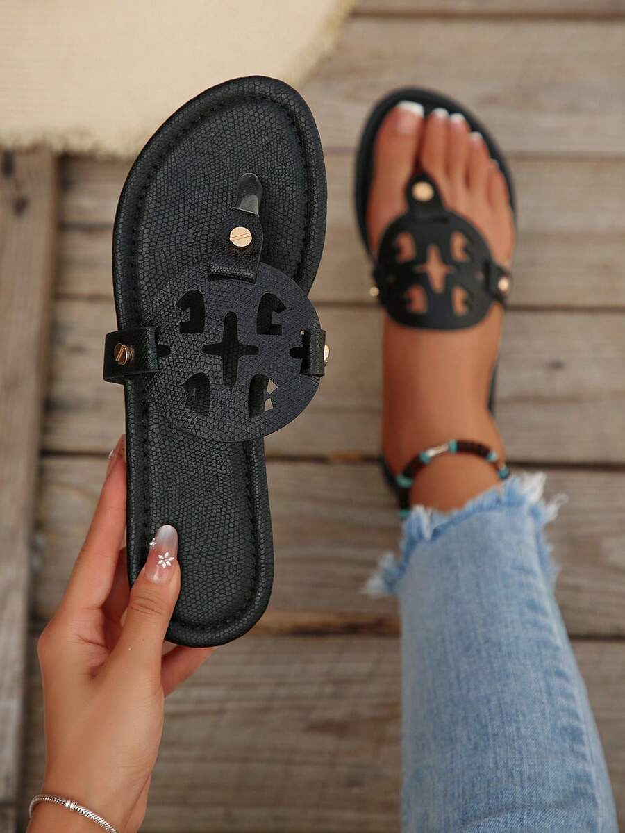 New 2026 Hollow Out Flat Sole European & American Cross-Border Beach Style Women's Soft Bottom Plus Size Flip Flop Sandals - Black - View 1