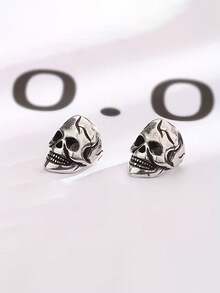 Vintage Punk Skull Ear Clips, No Piercing Required, Antique Silver Gothic Skull Clip Earrings, Unisex Non-Pierced Ear Jewelry, Suitable For Halloween Cosplay, Rock Party And Daily Street Wear, Ideal Holiday Gift - Multicolor - View 3